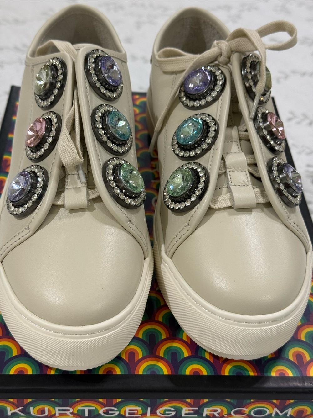 NIB Kurt Geiger Laney Octavia Bone Lace Up Sneakers with Pastel Gems RARE 9.5🤩 - Picture 5 of 11